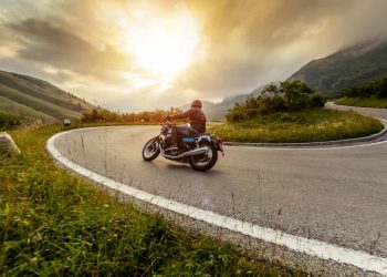 5 Safety Tips for Beginner Motorcycle Riders