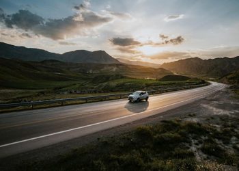 Safety Tips for Your First Long-Distance Road Trip